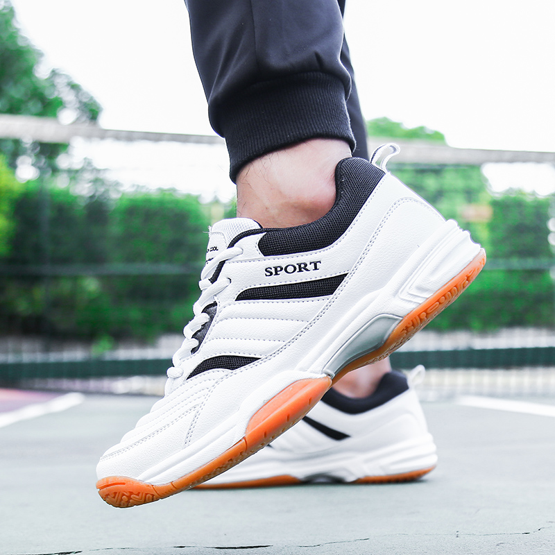 Nieuwe sportschoenen voor here - Women'S Shoes Volleyball recensie en prijs