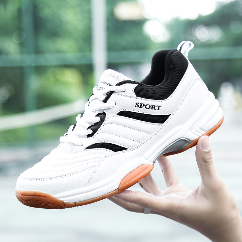 Nieuwe sportschoenen voor here - Women'S Shoes Volleyball recensie en prijs