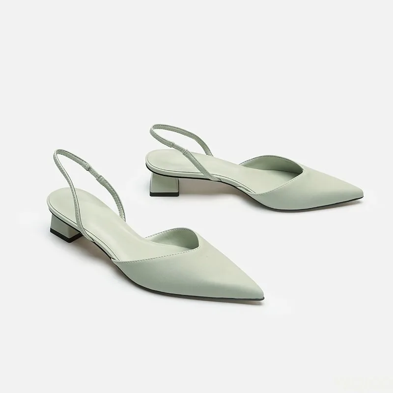 Dames Puntige Stretch Sandalen - Low Block Heel Pump recensie en prijs