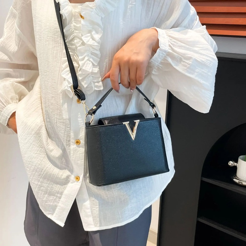 Luxe damestas, chique V-vormig - Women'S Shoes Louis Vuitton recensie en prijs
